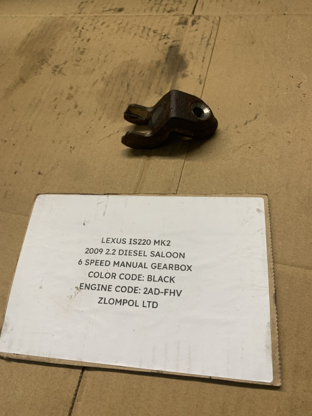 Lexus IS220 Mk2 2009 2.2 Diesel - Fuel Injector Holder Support AMD170980