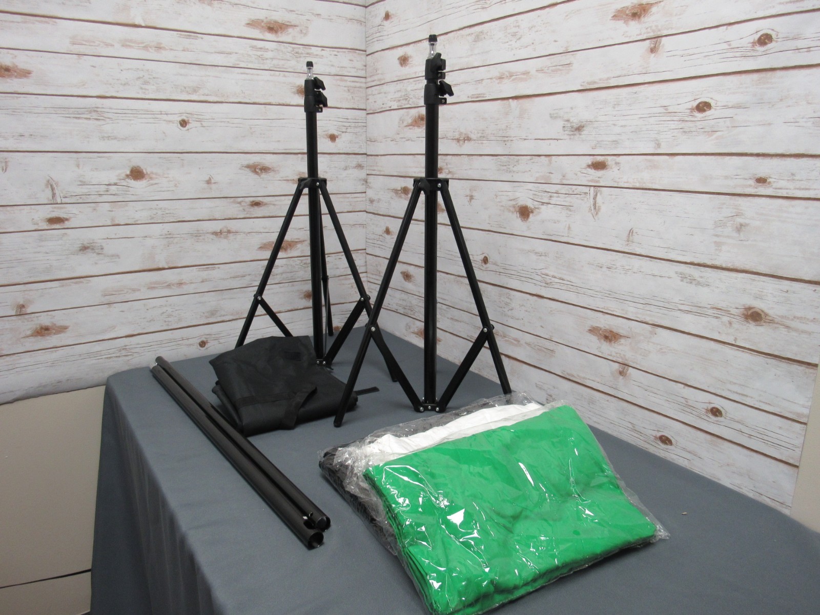 6X10 Photo Backdrop, Interchangeable Backgrounds - P