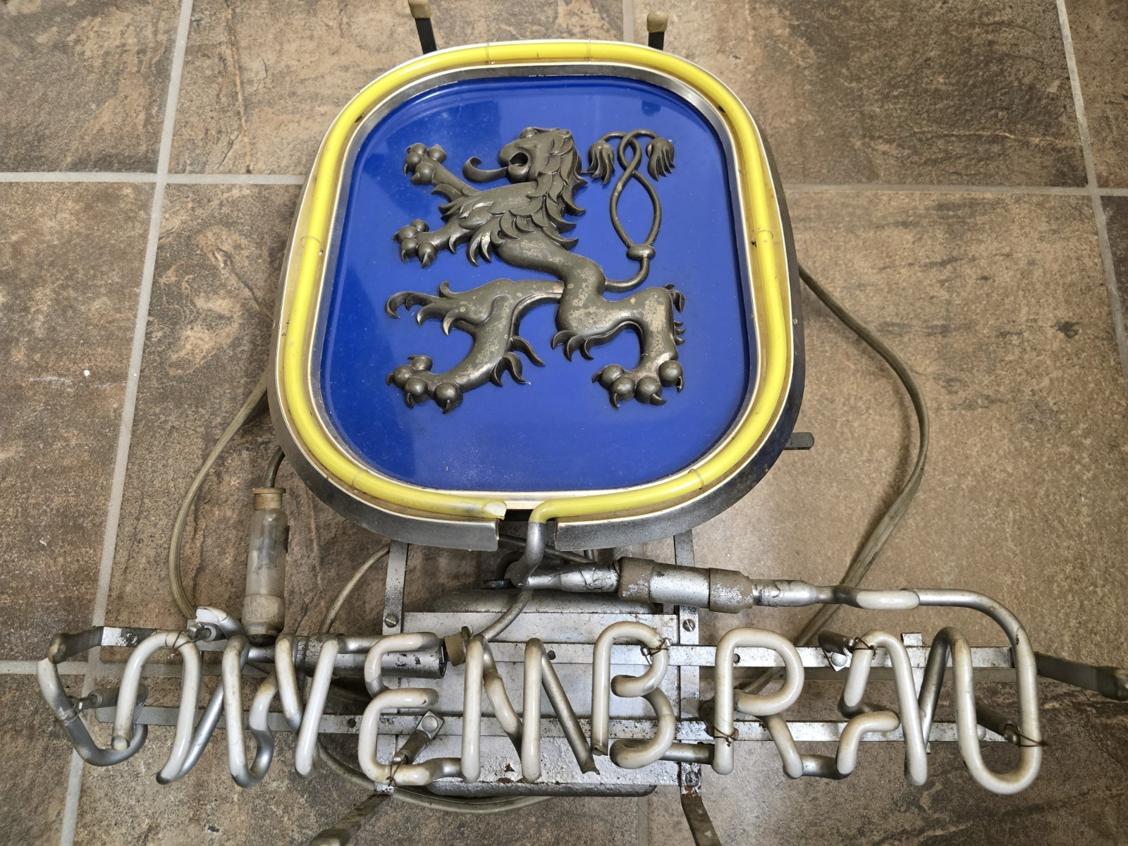 Vintage 1978 Lowenbrau Beer Neon Sign-**For Parts or Repair