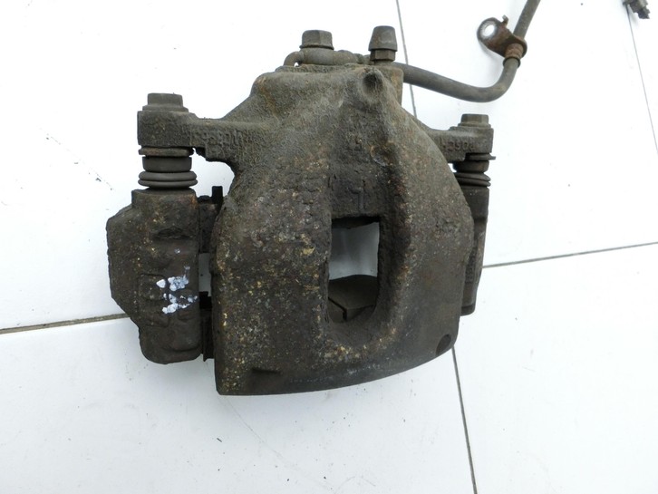 Toyota Auris ZW E150 10-12 1,3 73KW Bremssattel Bremszange Vorne Links Toyota Auris ZW E150 10-12 27.10.2010... Vorschau 2