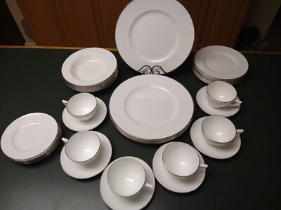 Minton England White Paisley Service for 6 Salad Bone China 36 Piece Set *LOOK*