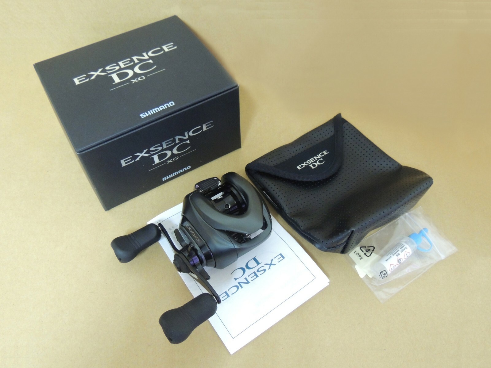 リール SHIMANO 17EXSENCE DC XG NEW SHIMANO 17 EXSENCE DC XG RIGHT HAND CASTING REEL *1-3