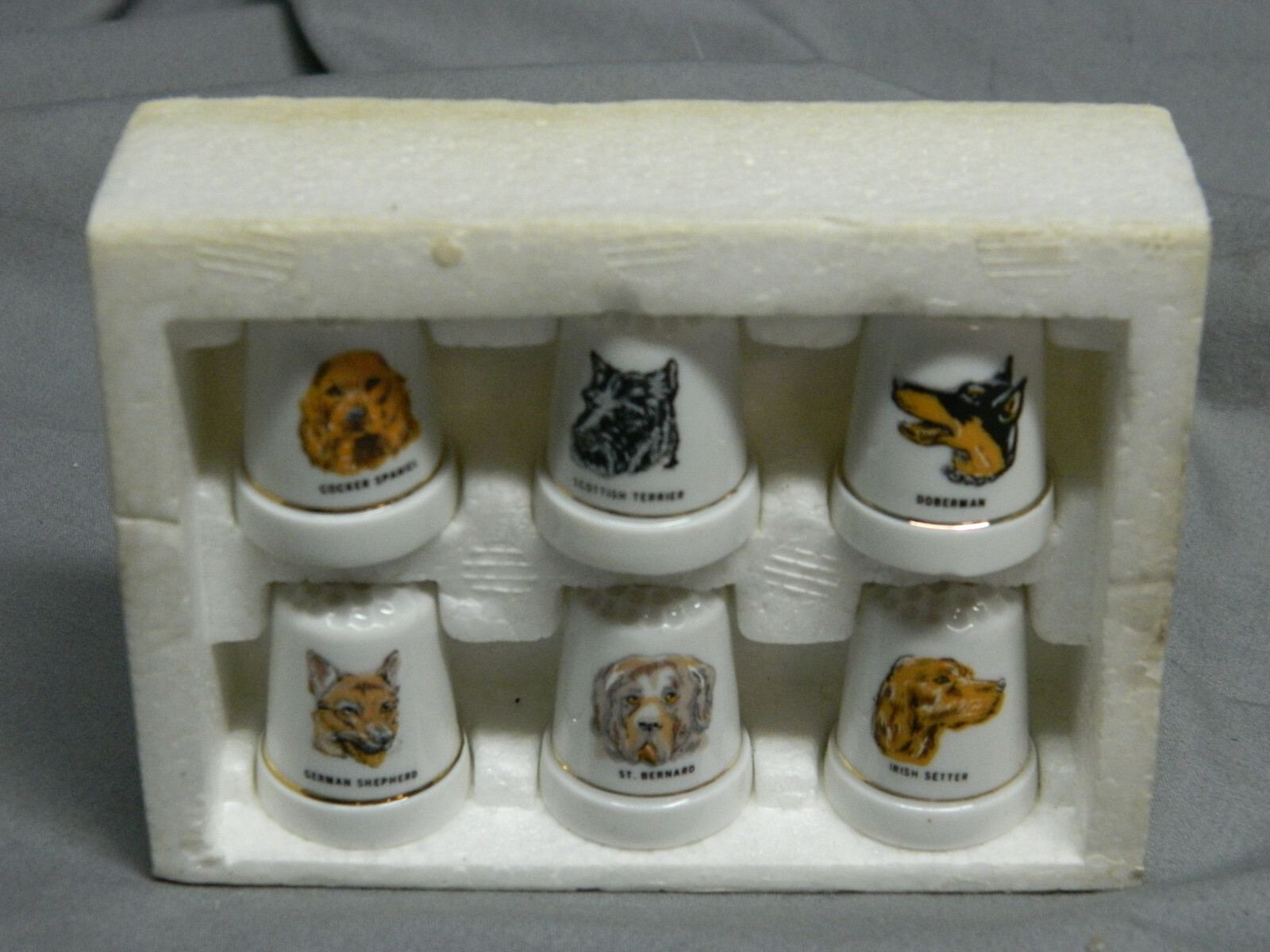 1970s Vintage Thimble set - DOGS