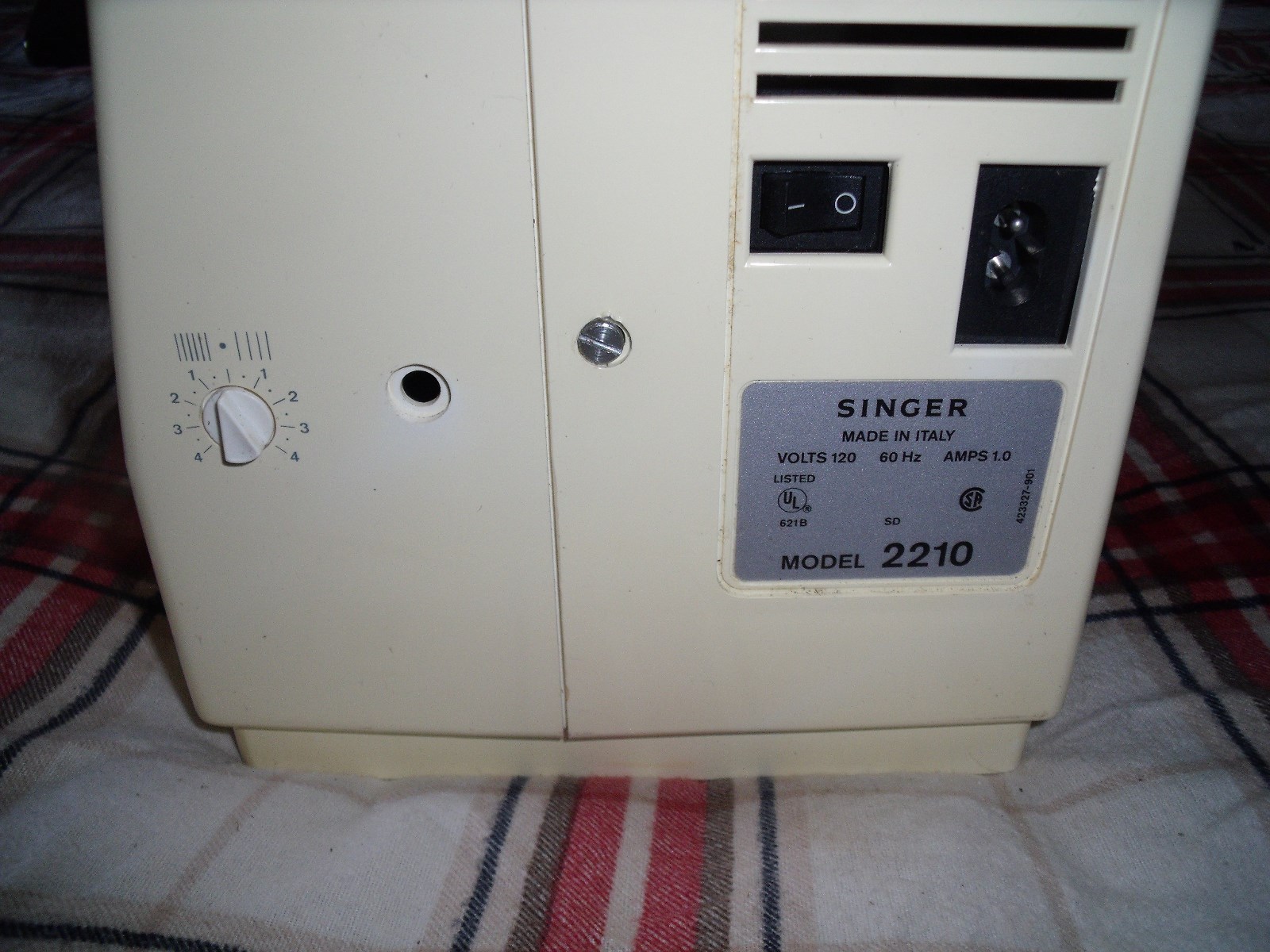Singer  Sewing Machine Model 2210 Heavy Duty