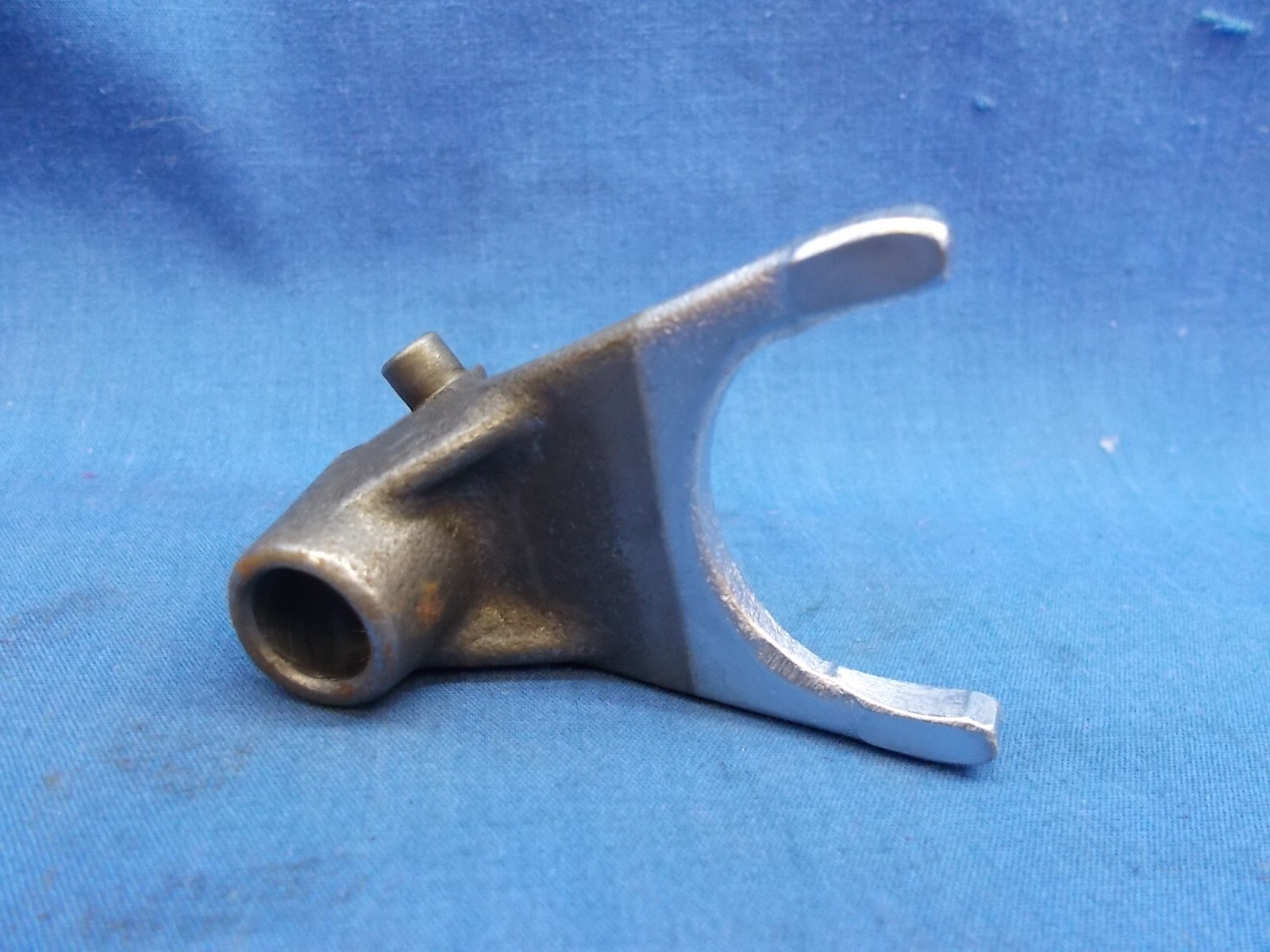 Kawasaki 13140-1073. OEM Shift Fork. Fits Kawasaki KX250(83-89