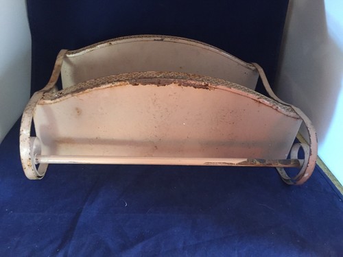 Vintage Mid Century Filigree Mesh Metal 2 tier Bathroom Shelf w/towel bar