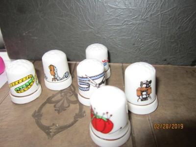 lot of 6 Novelty sewing pictures on Porcelain THIMBLES Vintage Unique items