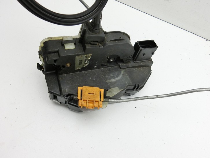 Opel Astra J 12-18 Kombi Türschloss m. ZV Stellmotor Links Hinten Opel Astra J 12-18 01.01.2013 13503807 13578024... Bild 4