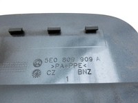 Skoda Octavia III 5E 12-17 Tankdeckel Tankklappe LF7Y Skoda Octavia III 5E 12-17 04.12.2018 5E0809909A gebraucht Vorschau 5