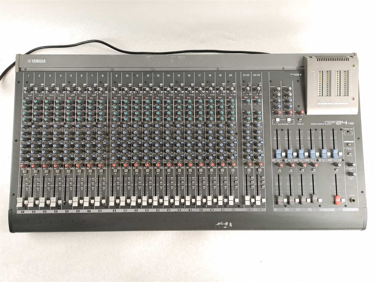 Yamaha GF24/12 24-Channel 4 Bus 6 AUX Outlet Fader Analog Yamaha GF24/12 24-Channel 4 Bus 6 AUX Outlet Fader Analog