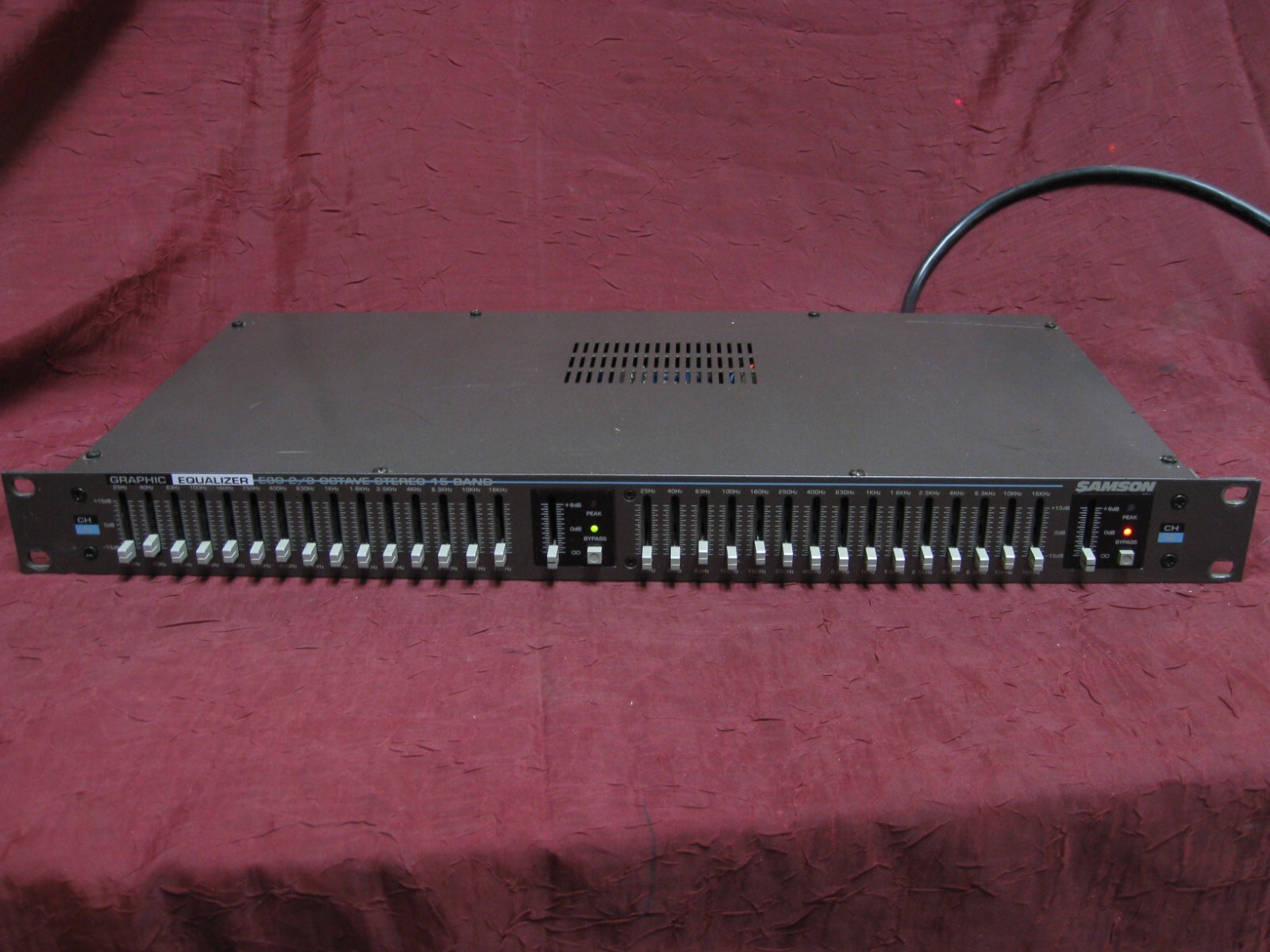 SAMSON EQS 2/3 グラフィックイコライザー SAMSON EQS 2/3 グラフィックイコライザー - メルカリ