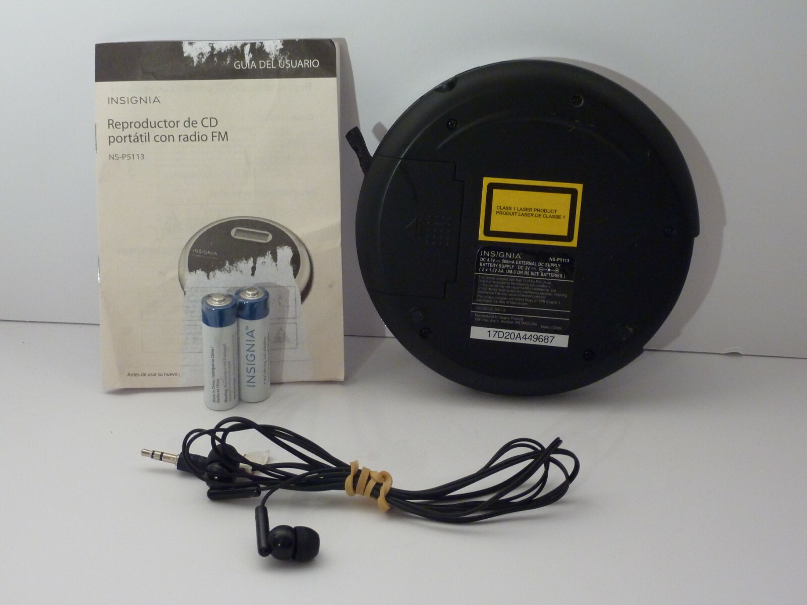 Insignia NS-P5113 Portable CD Player with ORIGINAL Owner's Manual/Batteries