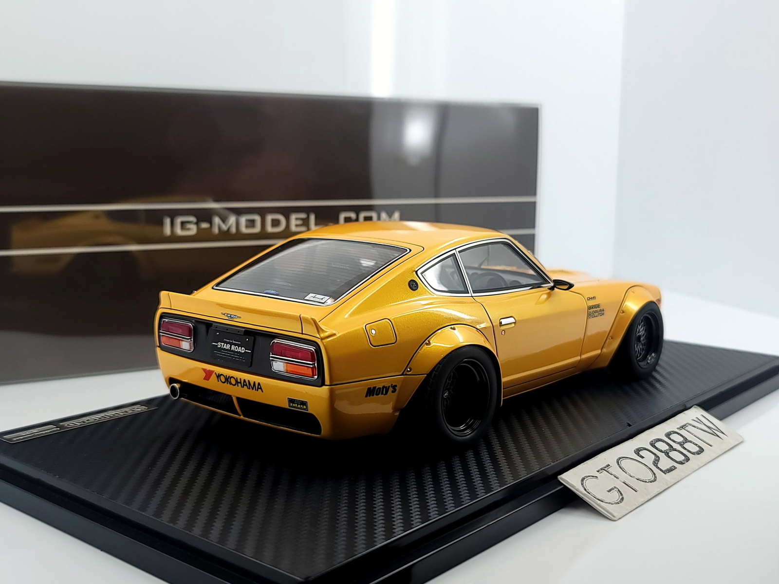 IG3116 1/18 Nissan Fairlady Z　スターロード ignition model 1/18 Nissan Fairlady Z (S30) STAR ROAD Blue