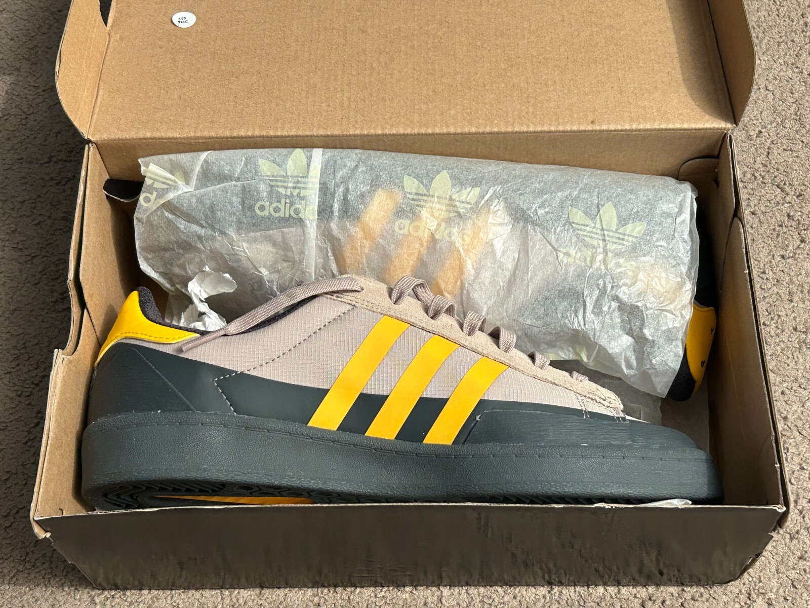 NEW in BOX Adidas POP Trading Campus ADV Casual Retro Skate