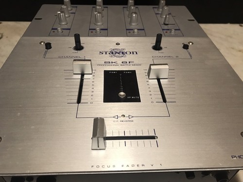 Stanton SK-6F Pro Battle Mixer 2 Channel