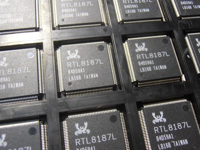 2X RTL8187L  Wireless Lan Network interface controller  LQFP128  REALTEK