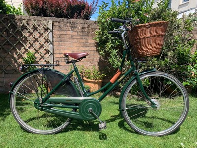 Pashley Princess Sovereign Bike in Regency Green pre-owned in great condition 