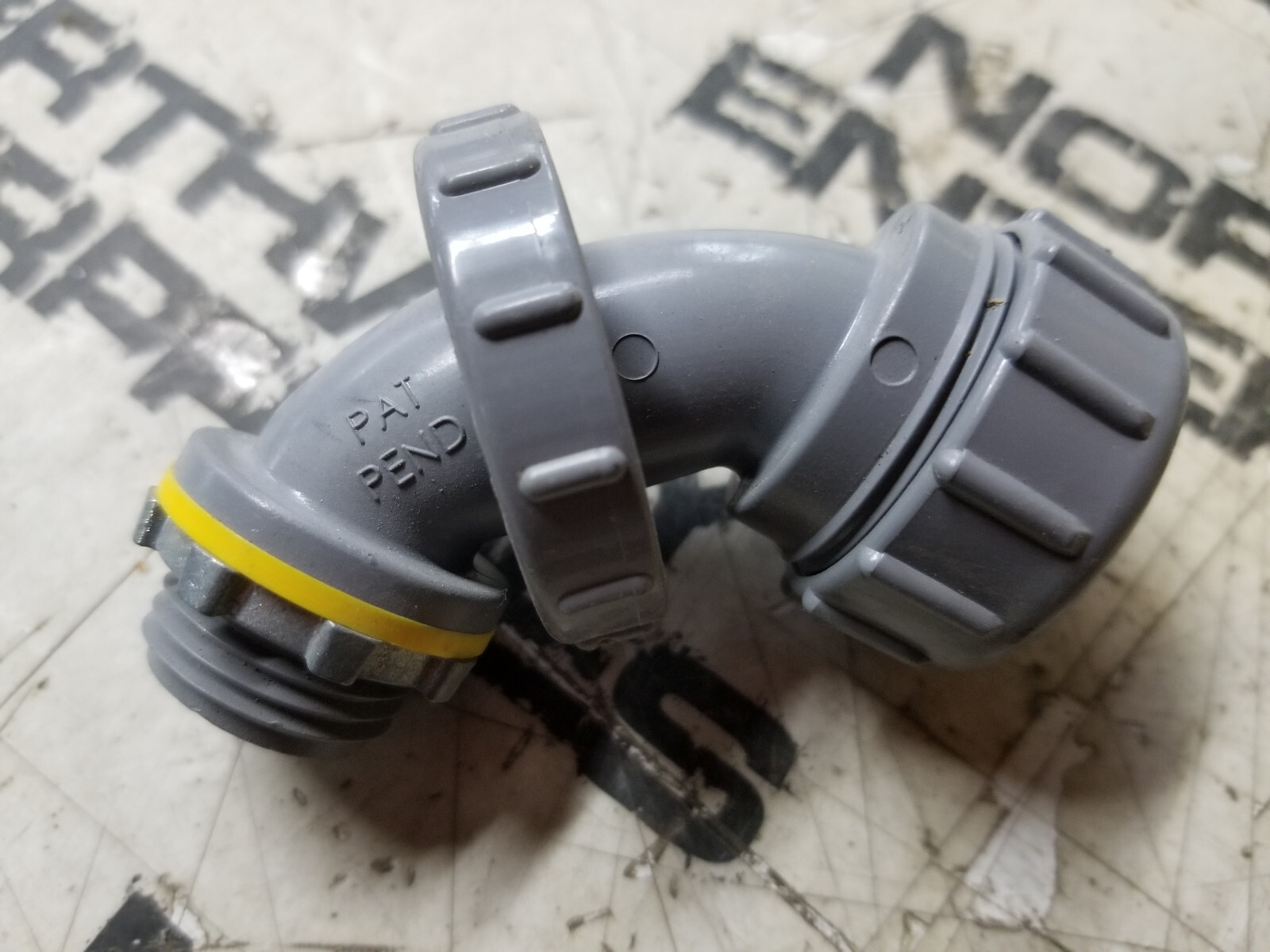LOT OF 6 - ARLINGTON NMLT9050, Liquid Tight Connector Plastic, 90°, 1/2 in. 10 c - Picture 4 of 5