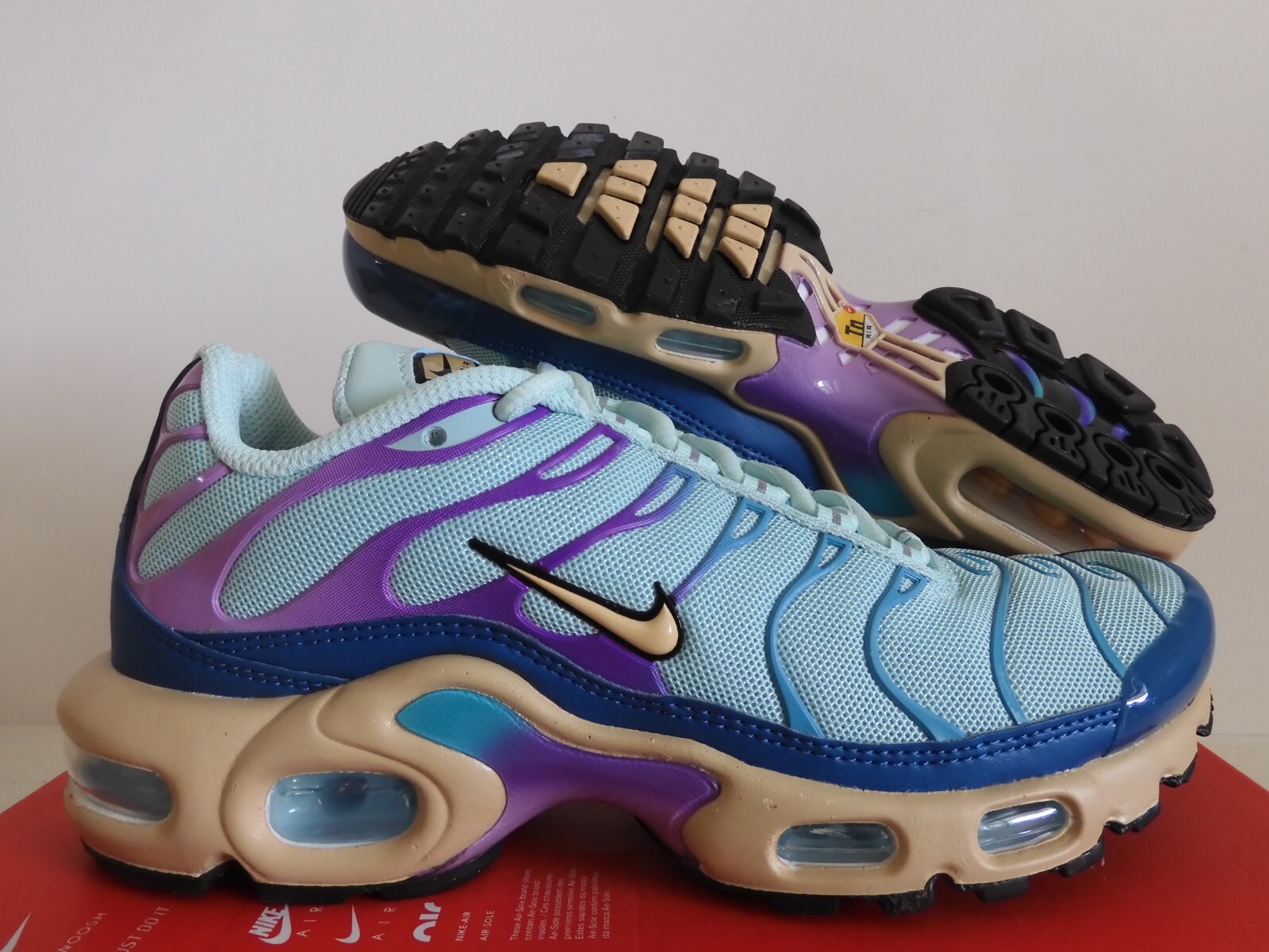 WMNS NIKE AIR MAX PLUS JADE ICE BLUE-SESAME SZ 6 [DZ3671-300] | eBay