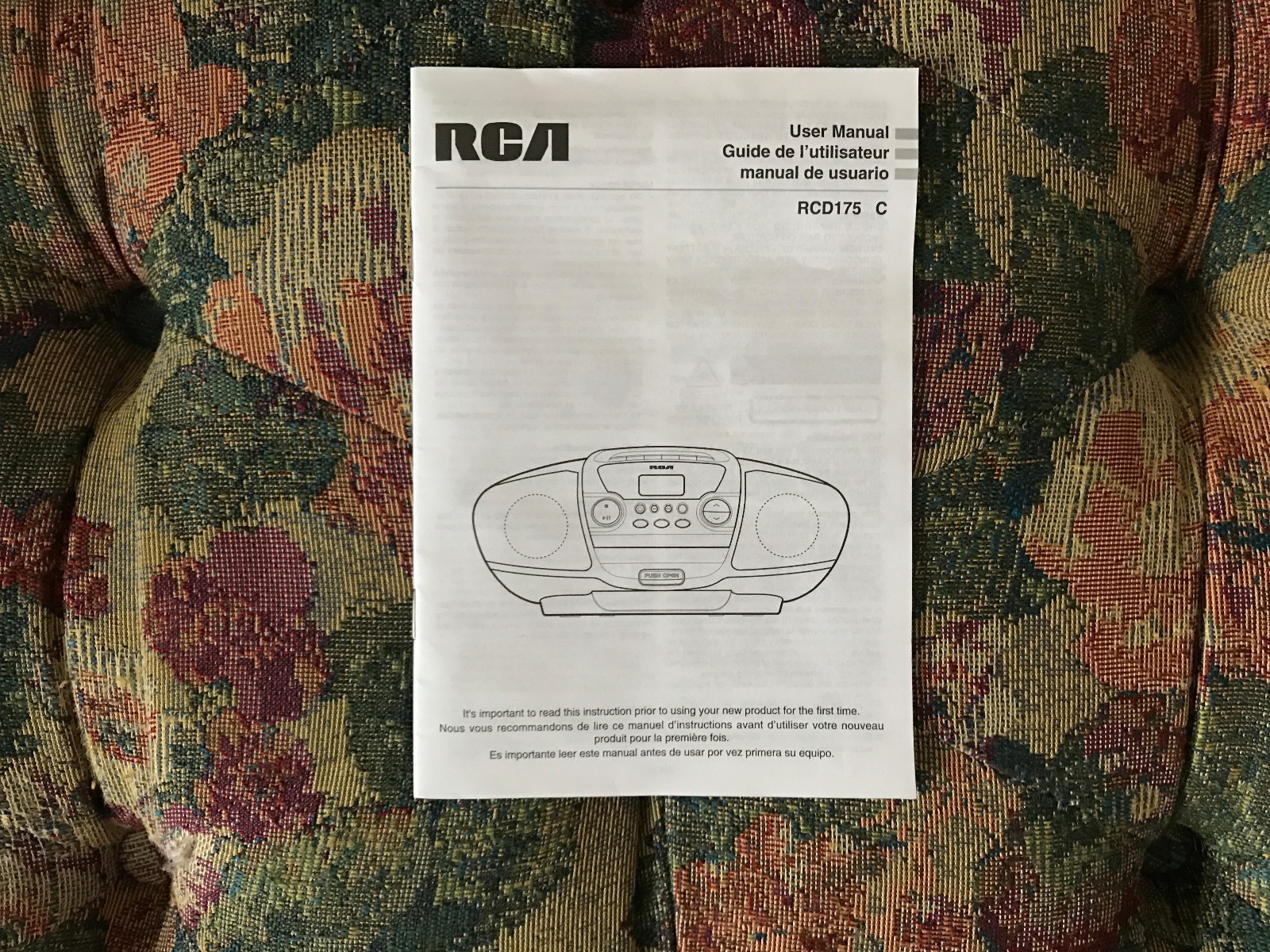 RCA RCD175 CD/Radio Boombox Disc Cassette Player Audio 3.5mm AUX MP3 iPhone