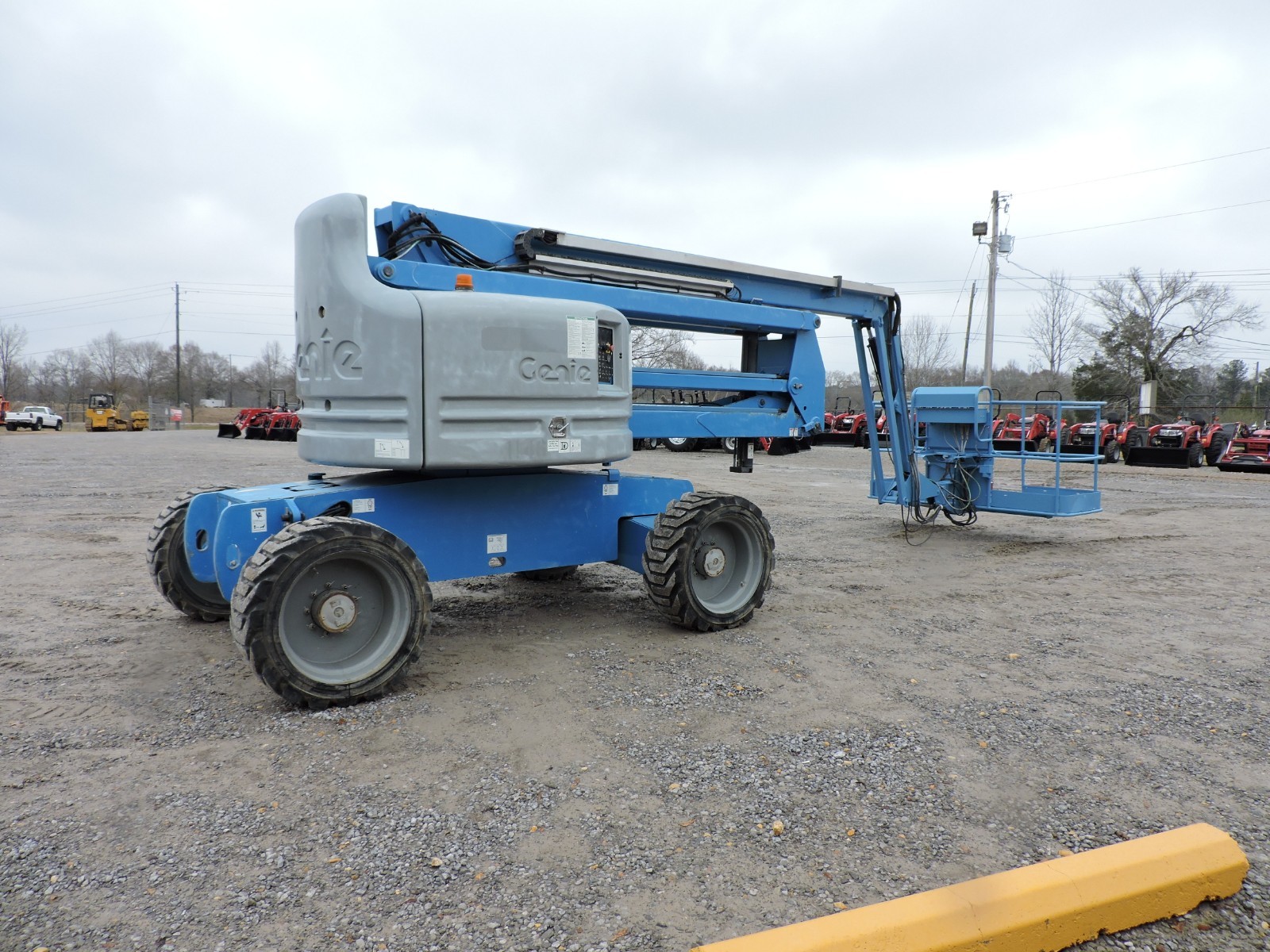 2012 GENIE Z60/34 ARTICULATING BOOM LIFT - GENERATOR - LOW HOUR MACHINE!!