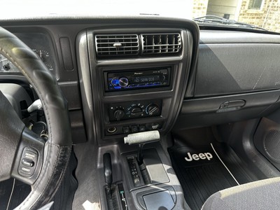 image 3 of interior