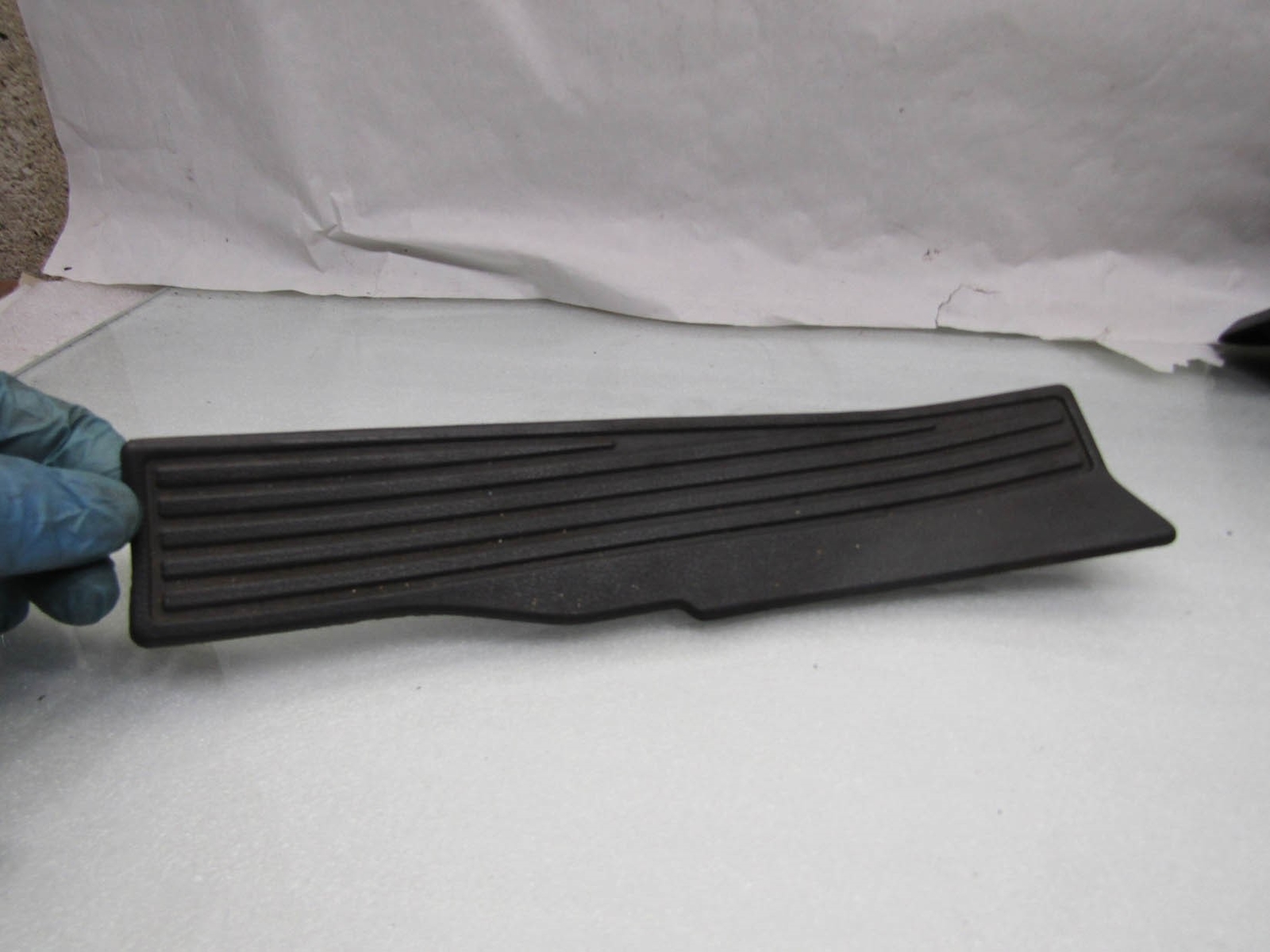 Mitsubishi Delica L300 86-94 right front drivers side step