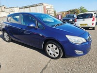 2011 Vauxhall Astra 1.6i 16V Exclusiv 5dr HATCHBACK Petrol Manual