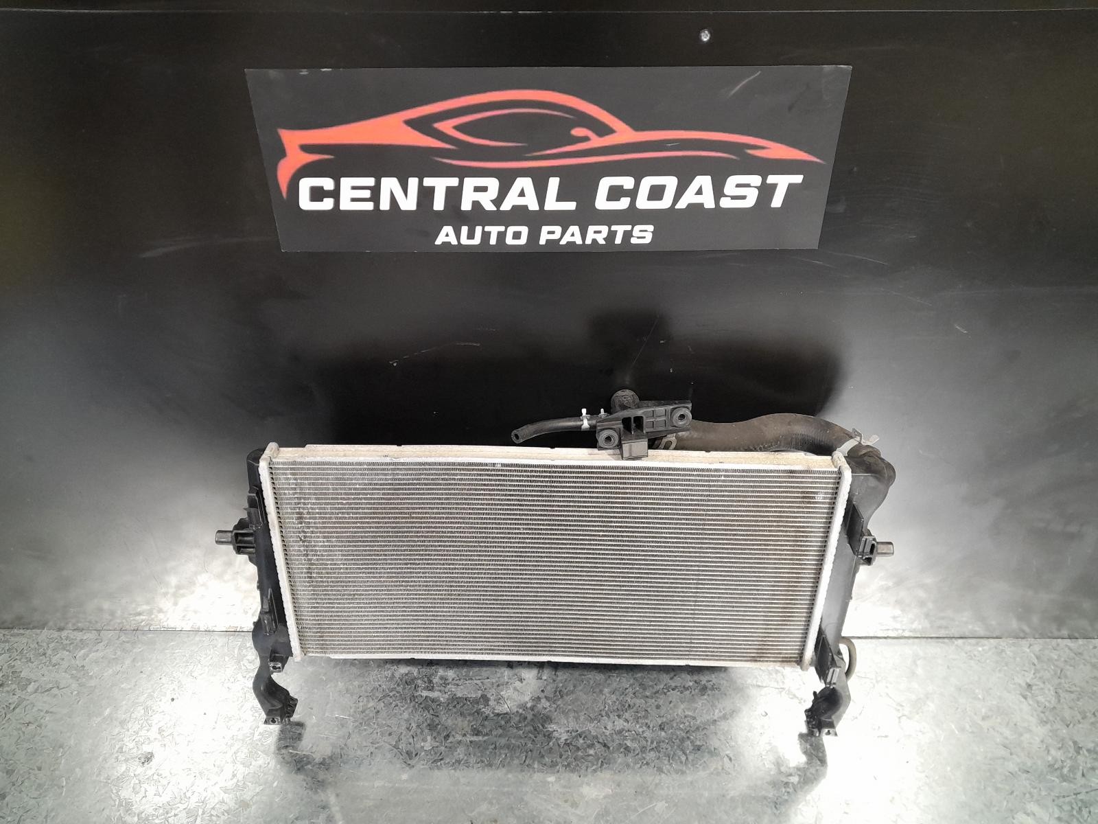 2020 Hyundai I30 RADIATOR AUTO 1.6 G4FJ PETROL TURBO PD HATCH (S. KOREA VIN KMH image 2