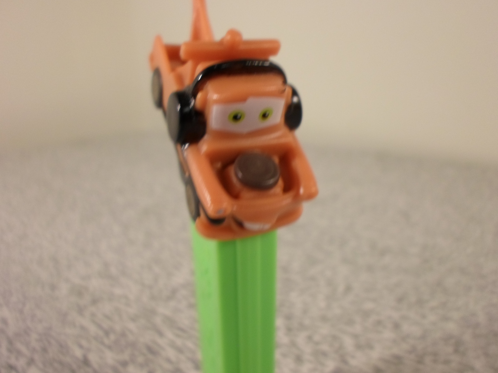 PEZ CANDY DISPENSER-DISNEY-CARS-MATER
