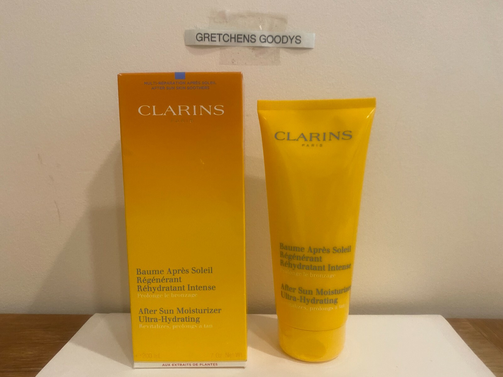 Clarins after sun. Кларанс after sun. Кларанс крем после загара. Clarins защита от солнца. Clarins маска after sun.