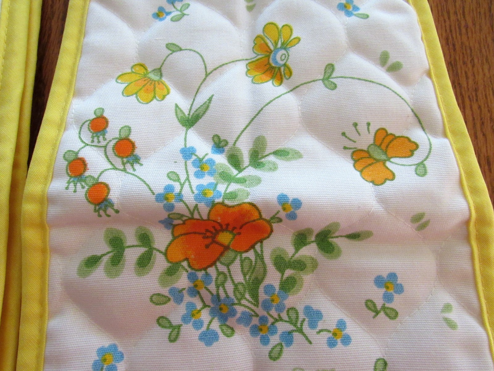 Quilted Blender Cover Corning 1977 By Franco Mfg  New Floral yellow trim