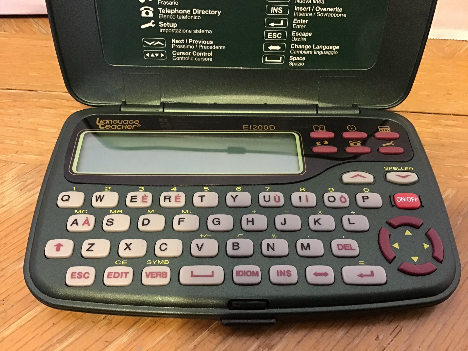 Language Teacher Ectaco EI200D Italian - English Dictionary Electronic Handheld