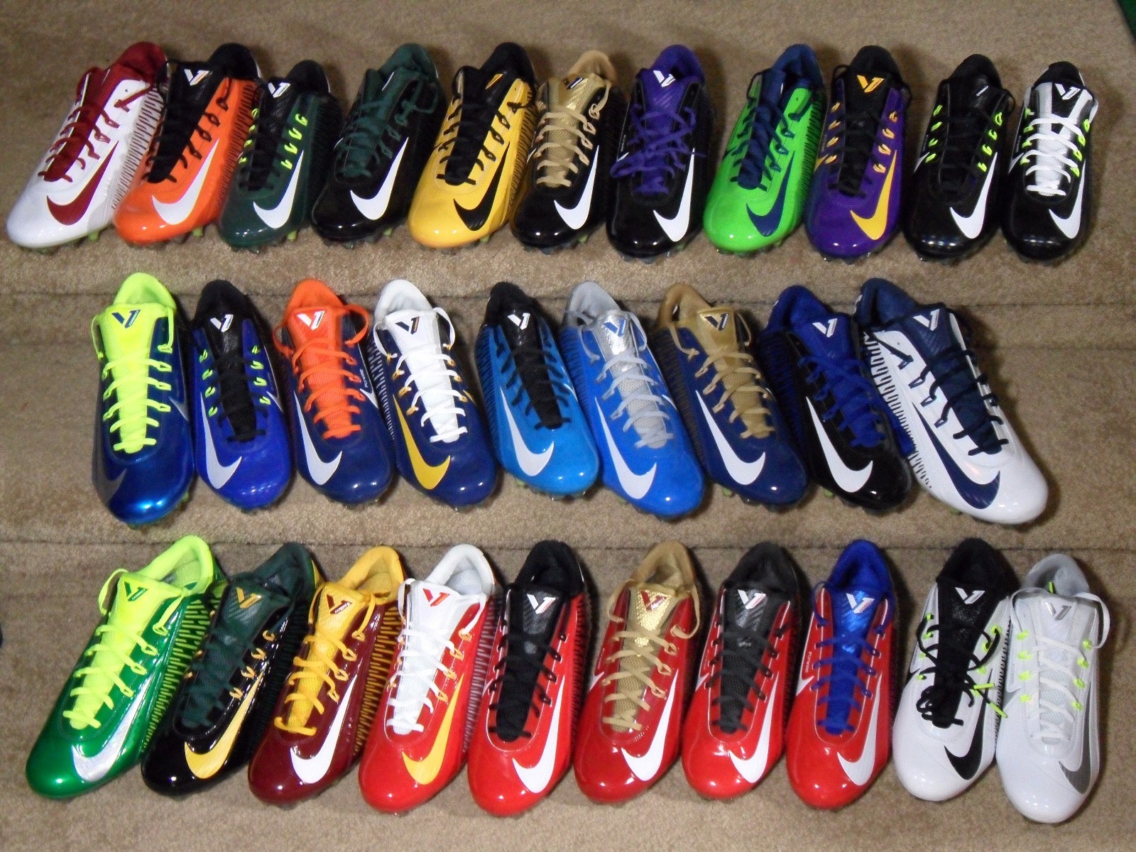 nike football cleats vapor carbon