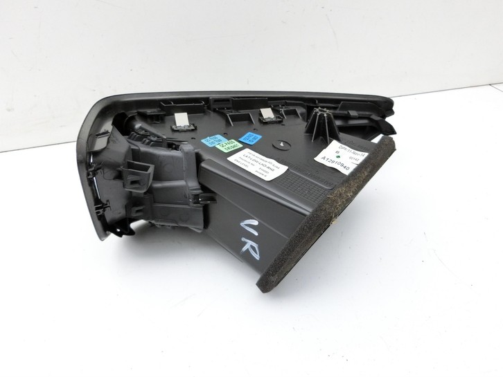 Ford Focus III 3 14-20 Luftdusche Luftdüse Rechts Ford Focus III 3 14-20 17.02.2015 A12910940 BM51018B08 gebraucht Bild 4