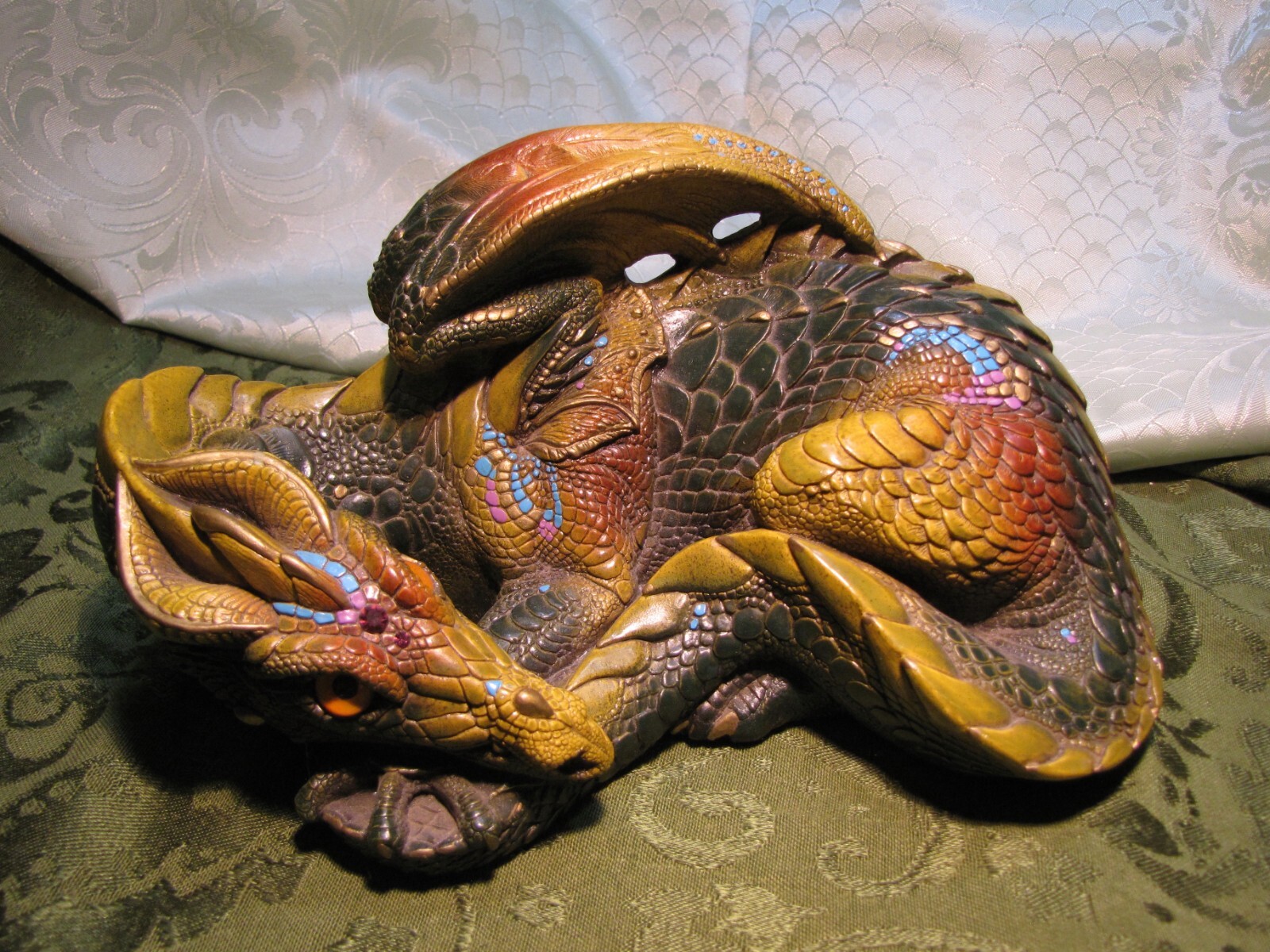 windstone editions male dragon 龍の置物 MaleDragon_LavenderPearl_pic1-