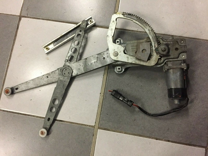 Occasion Moteur & Mecanisme Leve Vitre Avg Jaguar Xj40 1993 Bec12669 187264-000