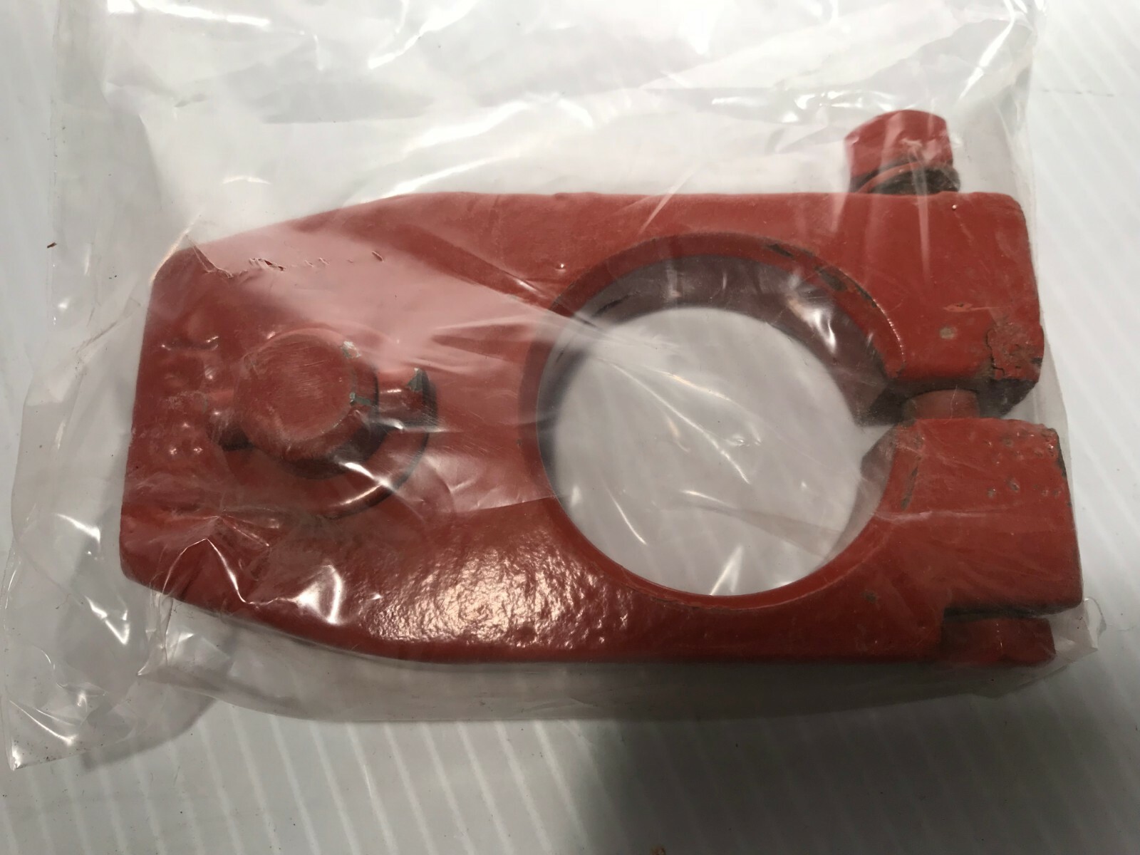 090000132  Prince Manufacturing Mfg Corp  BRACKET   21-65