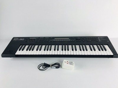 Synthesizers Roland Xp 30