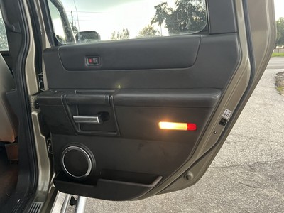 image 7 of interior