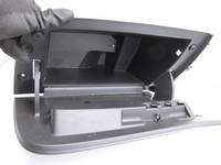 Opel Astra K B16 15-19 Handschuhfach Opel Astra K B16 15-19 09.05.2017 39046757 gebraucht Vorschau 2