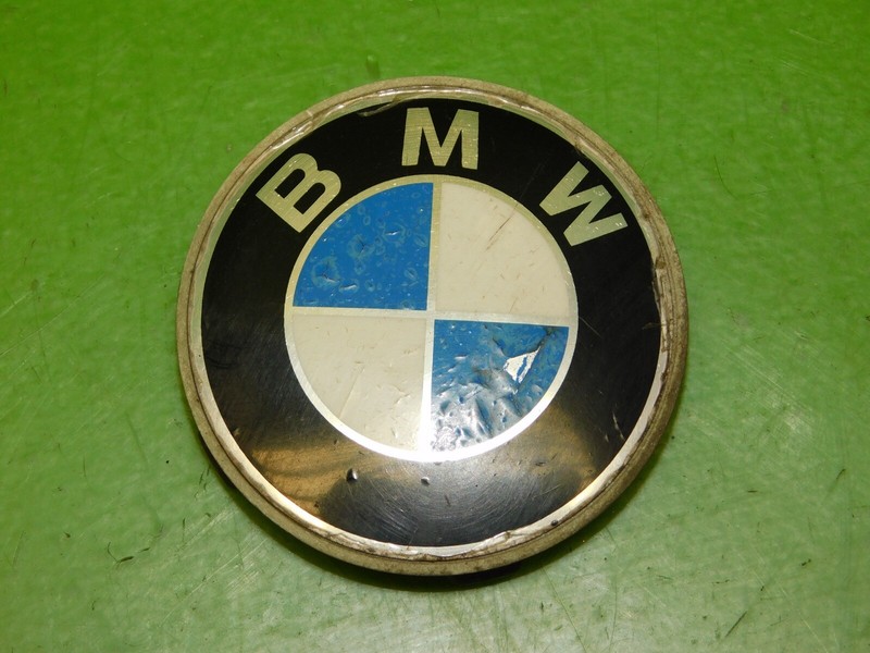 BMW 36-131180419 6135800 wheel rim center cap dust cover
