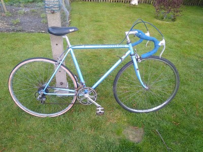 Vintage peugeot road bike