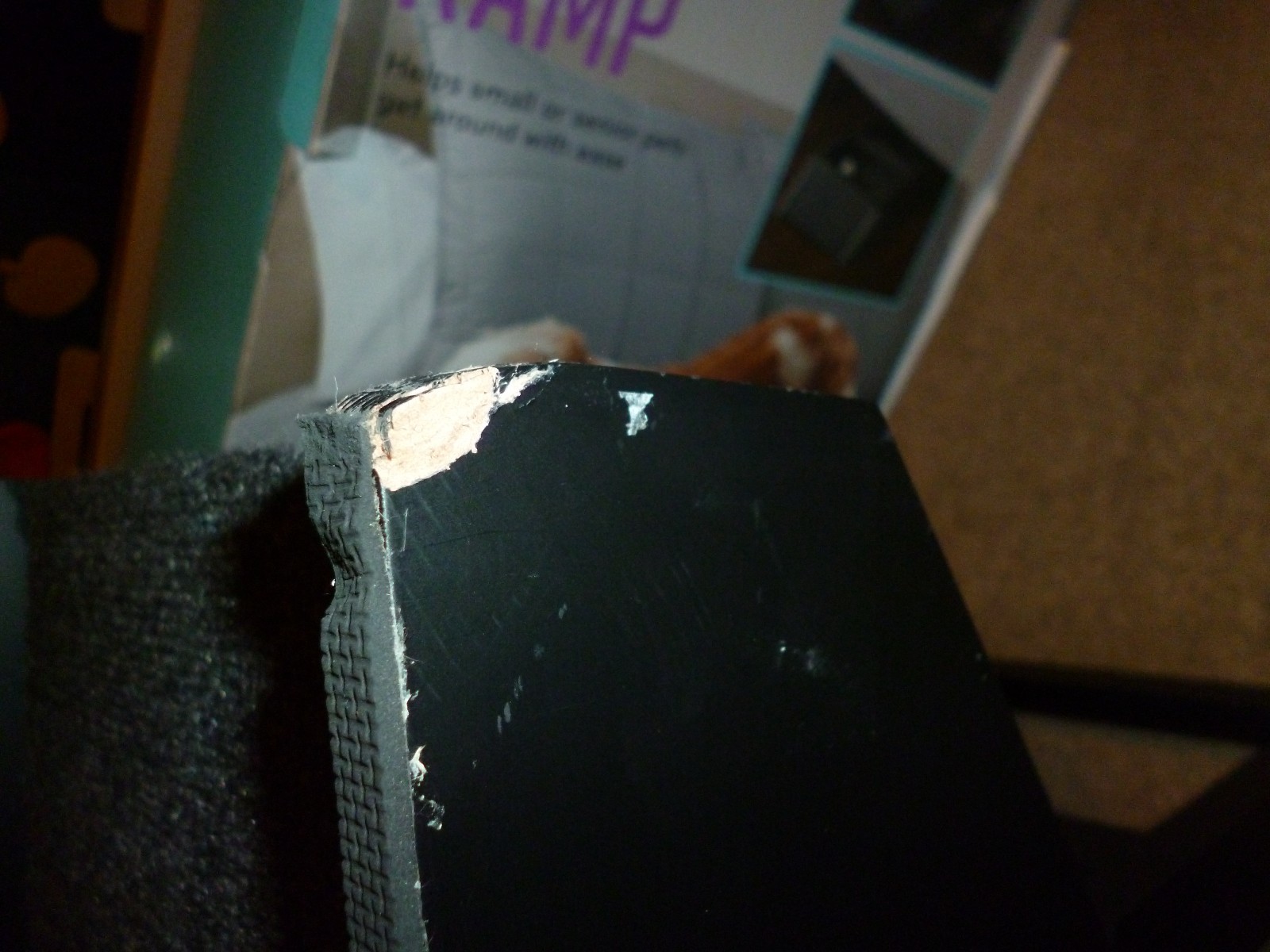 PAWSLIFE CONVERTIBLE STEP RAMP small damage