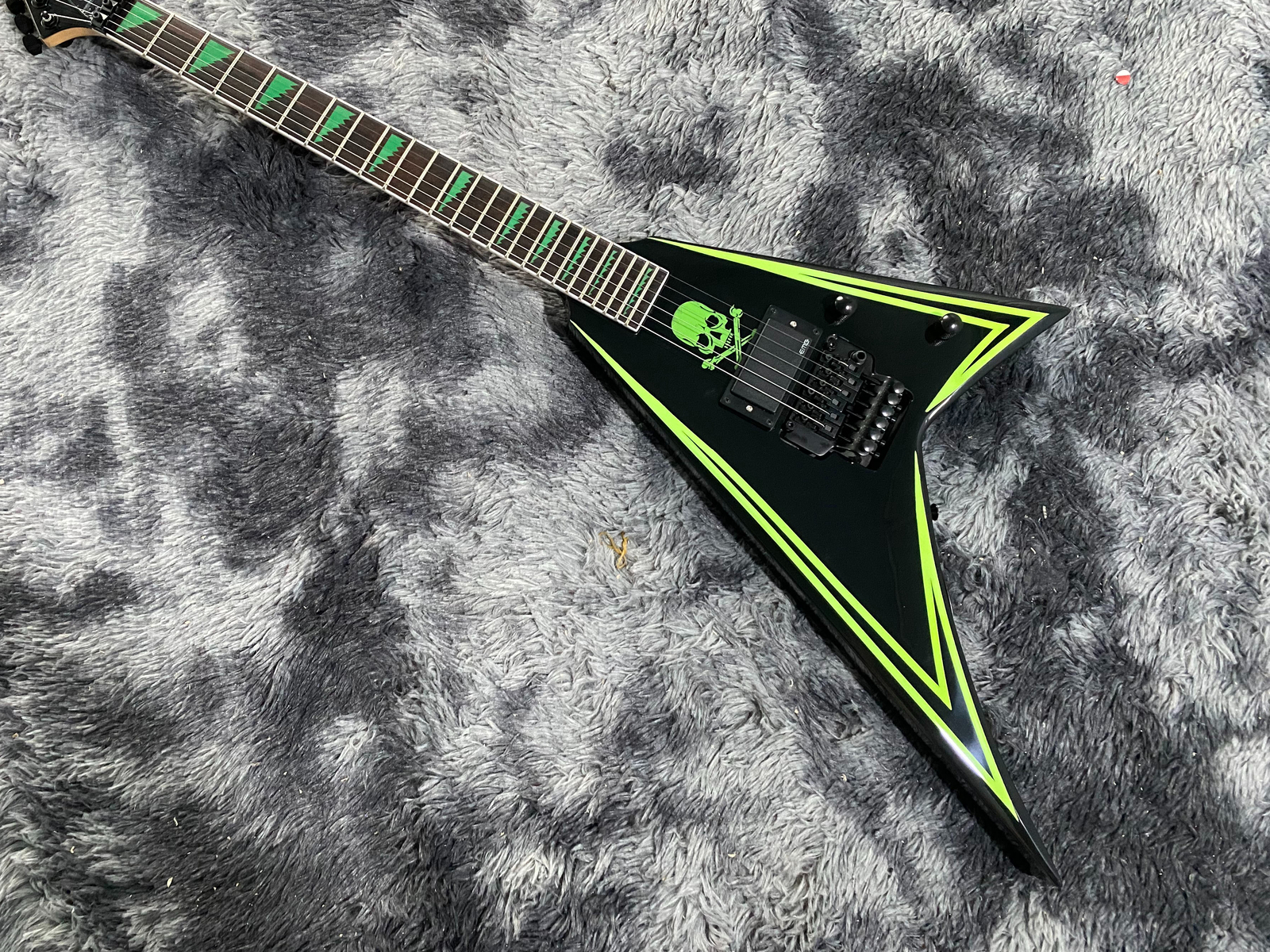 ギター Alpha G.O.T Five THE ALFEE Frontman's Godzilla Guitar Gets Limited Edition