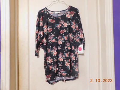 Bobbie Brook's Ladies Short Sleeve Blouse----Size S