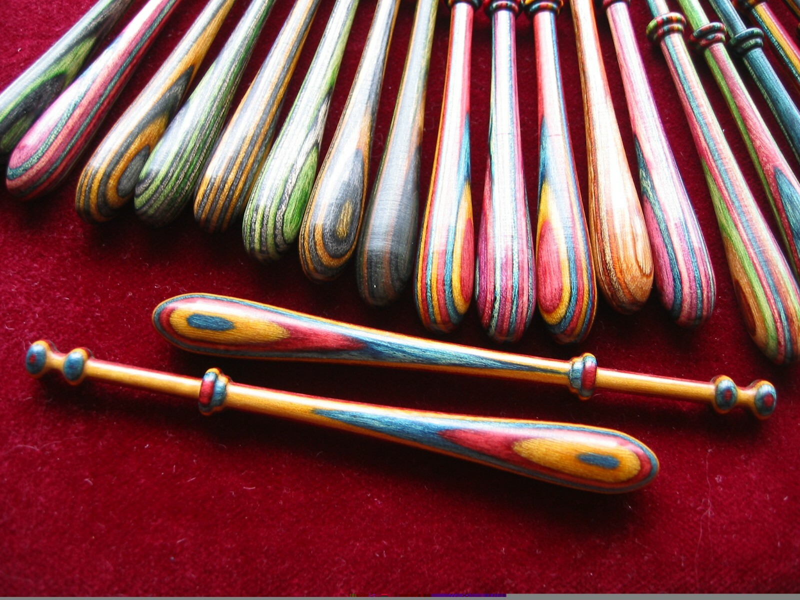 22 New Laminated Lace Bobbins 22 bolillos Laminado 22 Fuseaux  dentelle Laminé.