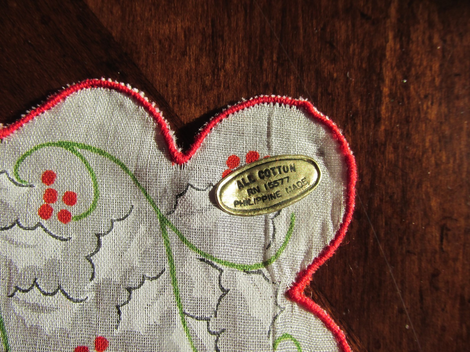 Vintage NIB Christmas Poinsettia Holly berryHanky Handkerchief doily