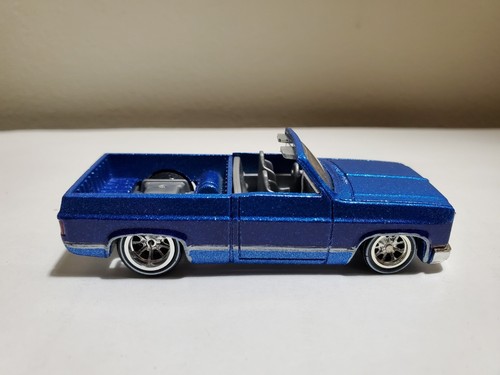 Hot Wheels 83 Chevy Silverado Custom Lowrod! (Convertible Hot Wheels 83 Chevy Silverado Custom Lowrod! (Convertible