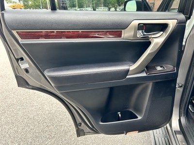 image 11 of interior